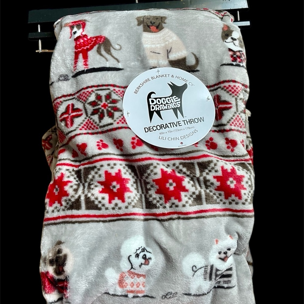 πΆAdorable soft & cozy Doggie Fleece Blanket πΆNWT!